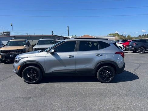 Used 2026 Kia Seltos EX w/ EX Sunroof Package AWD/4WD image 4