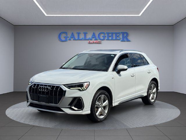 Used 2021 Audi Q3 2.0T Premium Plus w/ Premium Plus Package AWD/4WD image 10