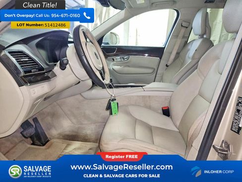 Used 2016 Volvo XC90 T6 Momentum w/ Momentum Plus Package AWD/4WD image 9
