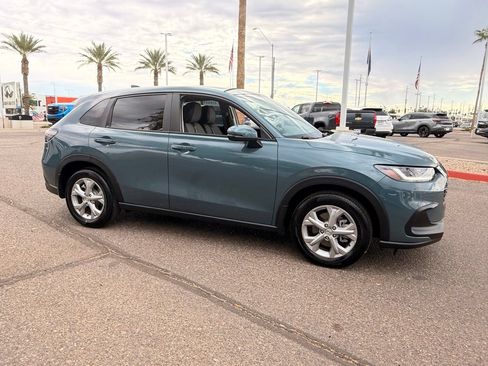 Used 2025 Honda HR-V LX image 8