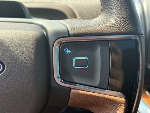 Used 2025 Ford Expedition King Ranch image 17