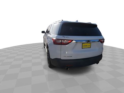 Used 2019 Chevrolet Traverse LT w/ LPO, 'HIT The Road' Package FWD image 7