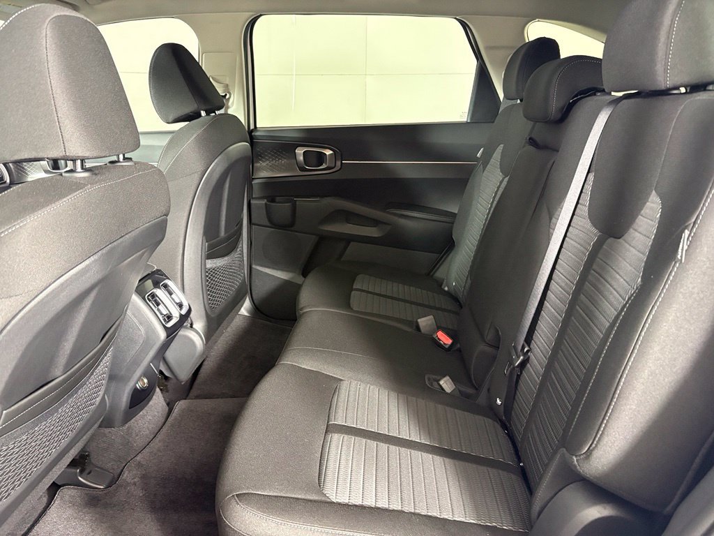 New 2026 Kia Sorento LX FWD image 37