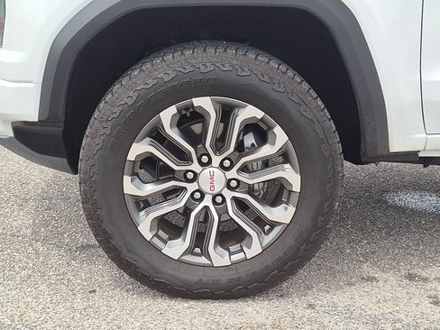 Used 2026 GMC Canyon Denali AWD/4WD image 12