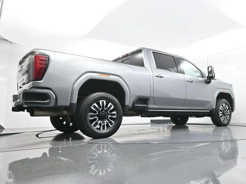 Used 2025 GMC Sierra 3500 Denali Ultimate AWD/4WD image 50