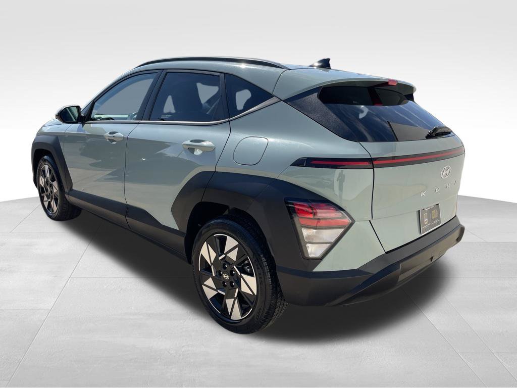 Used 2024 Hyundai Kona SEL FWD image 7