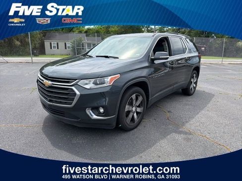 Used 2021 Chevrolet Traverse LT w/ LT Premium Package FWD image 1