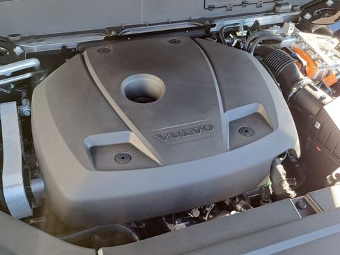 New 2026 Volvo XC90 T8 Ultra image 9