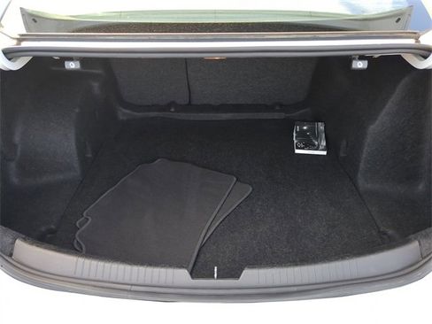 Used 2024 Chevrolet Malibu LT image 12