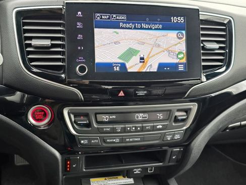 Certified 2021 Honda Ridgeline Black Edition image 6