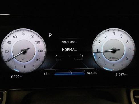 Used 2021 Hyundai Elantra Limited FWD image 31