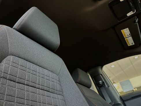 New 2025 Honda HR-V Sport image 17