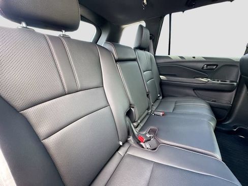 Used 2023 Honda Passport TrailSport image 33