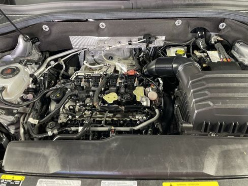 Used 2024 Volkswagen Atlas SE image 10