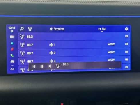 Used 2024 Porsche Macan Turbo Electric AWD/4WD image 15