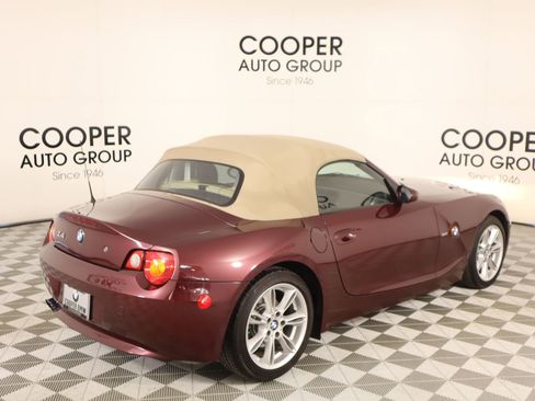Used 2004 BMW Z4 3.0i image 17