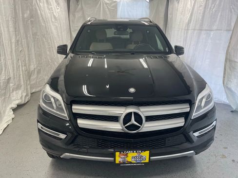 Used 2015 Mercedes-Benz GL 450 4MATIC image 3