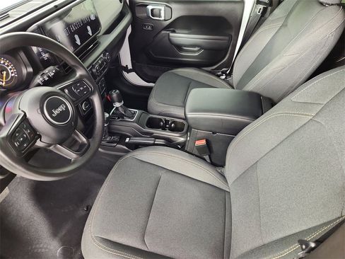 Used 2025 Jeep Wrangler Sport image 10