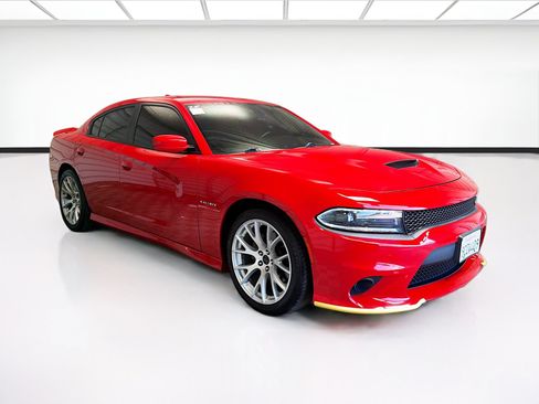 Used 2022 Dodge Charger R/T RWD image 3