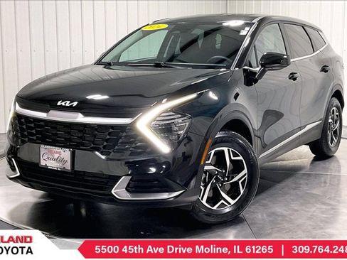 Used 2024 Kia Sportage LX AWD/4WD image 1