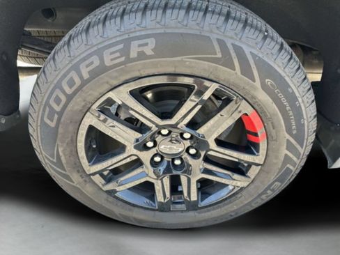 Used 2022 Chevrolet Silverado 1500 RST w/ Redline Edition AWD/4WD image 26