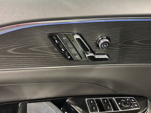 New 2025 Cadillac Lyriq Sport RWD image 23