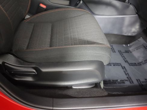 Used 2025 Honda HR-V Sport image 30