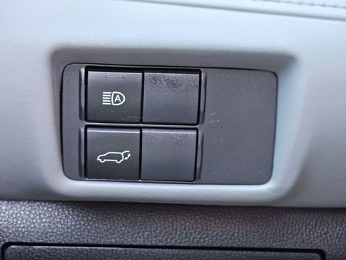 Used 2022 Toyota Highlander XLE image 20