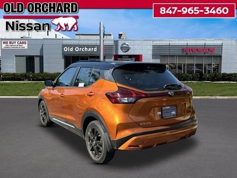 Used 2022 Nissan Kicks SR w/ Premium Package FWD image 6