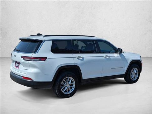 Used 2024 Jeep Grand Cherokee L Laredo AWD/4WD image 5