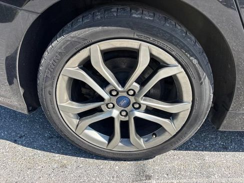Used 2020 Ford Fusion Titanium FWD image 22