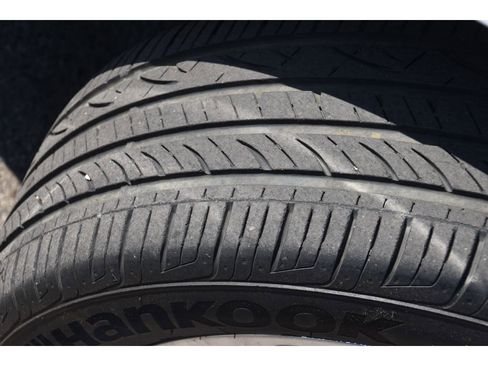 Used 2018 Chevrolet Equinox Premier image 10