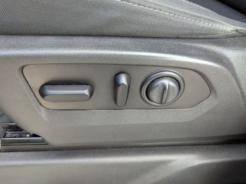 Certified 2020 Chevrolet Silverado 1500 LT w/ All-Star Edition image 17