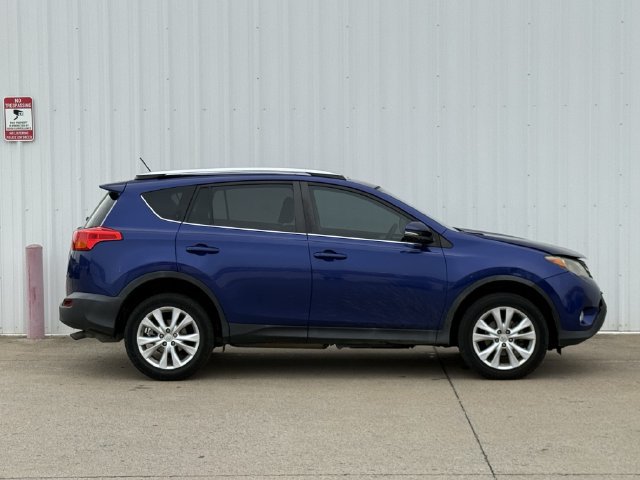 Used 2014 Toyota RAV4 Limited w/ Technology Package FWD image 4