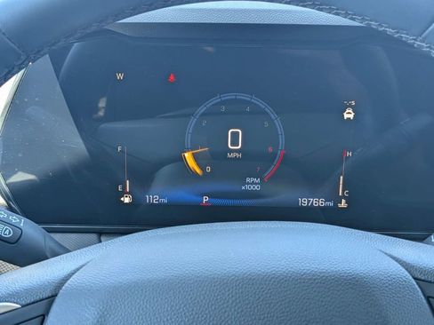 Used 2025 Chevrolet TrailBlazer LT w/ Convenience Package FWD image 23