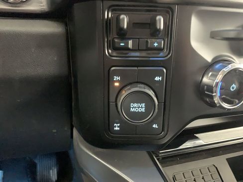 Used 2024 Ford F250 Lariat w/ Black Appearance Package AWD/4WD image 50
