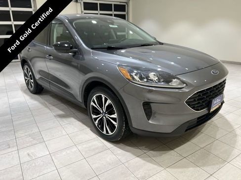 Certified 2022 Ford Escape SE w/ SE Sport Appearance Package image 7