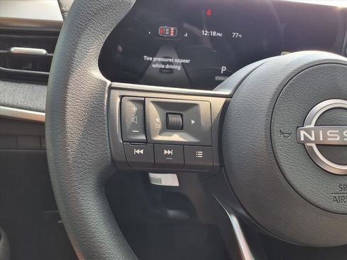 New 2025 Nissan Versa SV w/ Trunk Package image 15