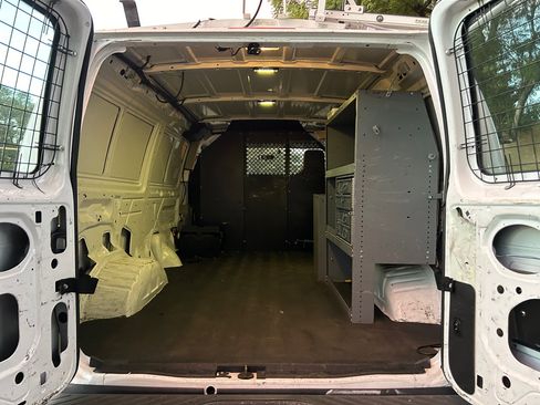 Used 2013 Ford E-150 and Econoline 150 image 10