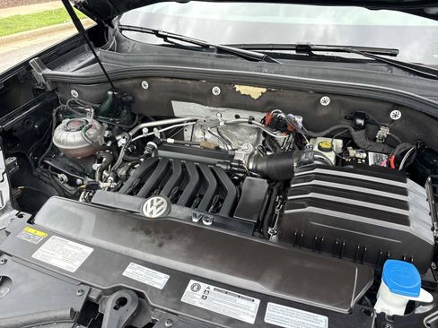 Used 2021 Volkswagen Atlas SEL Premium AWD/4WD image 34