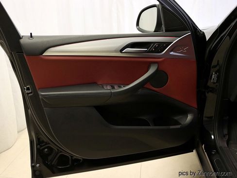 Certified 2023 BMW X4 xDrive30i w/ Premium Package image 23