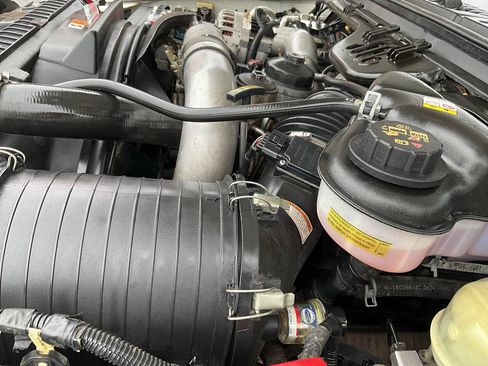 Used 2004 Ford F350 Lariat image 49