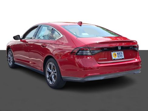 Certified 2023 Honda Accord EX image 4