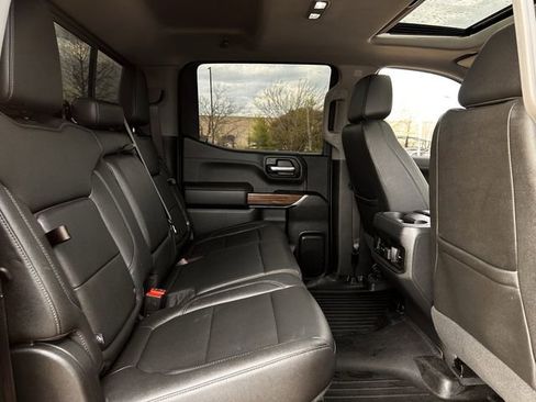 Used 2022 Chevrolet Silverado 1500 LT Trail Boss w/ LT Trail Boss Premium Package image 32