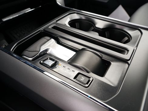 New 2025 Ford F150 Lariat w/ Equipment Group 502A High image 28