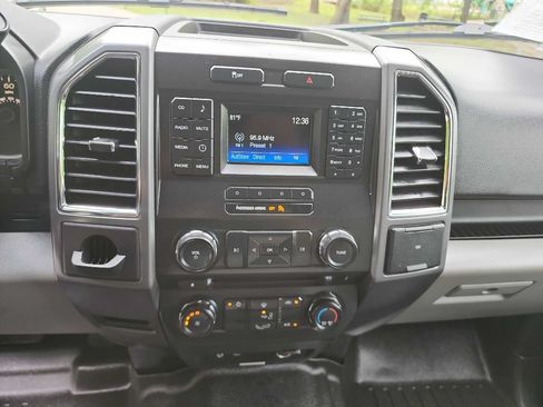 Used 2015 Ford F150 XLT RWD image 23