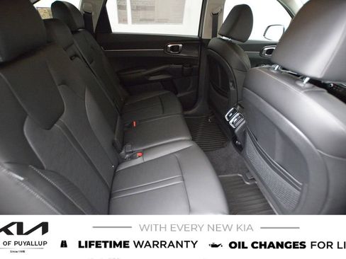 New 2026 Kia Sorento S image 13