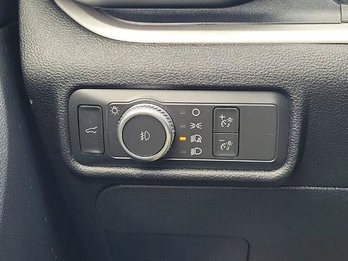 Certified 2021 Ford Explorer XLT w/ Equipment Group 202A AWD/4WD image 24