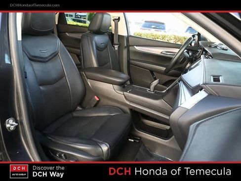 Used 2017 Cadillac XT5 Premium Luxury image 21