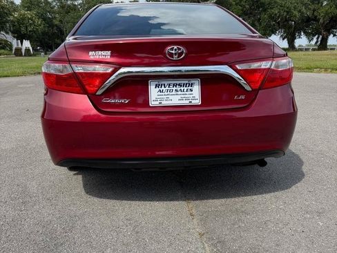 Used 2017 Toyota Camry LE FWD image 4